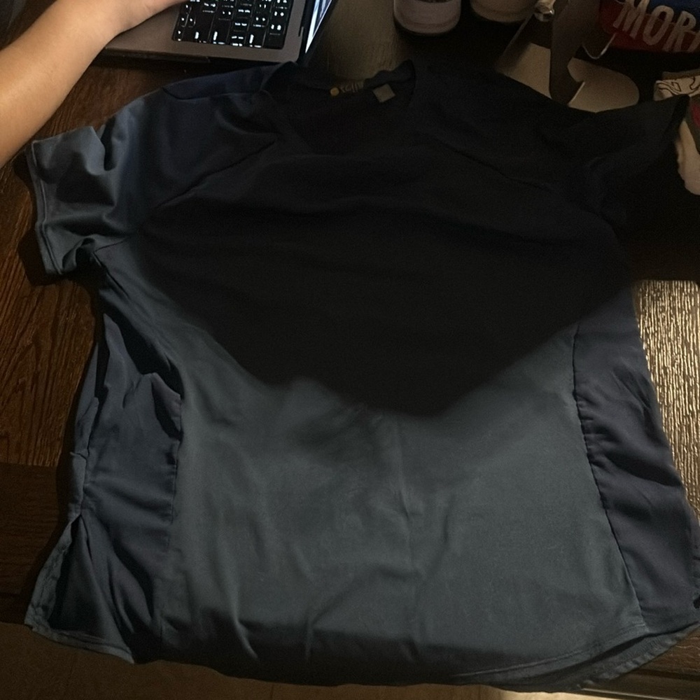 like new Zella active top